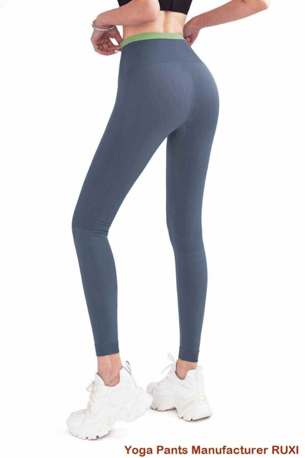 ሲደመር መጠን የሚነድ leggings