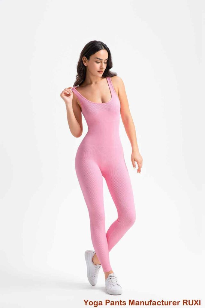 ዝቅተኛ ወገብ የጂም አጫጭር ሱሪዎች